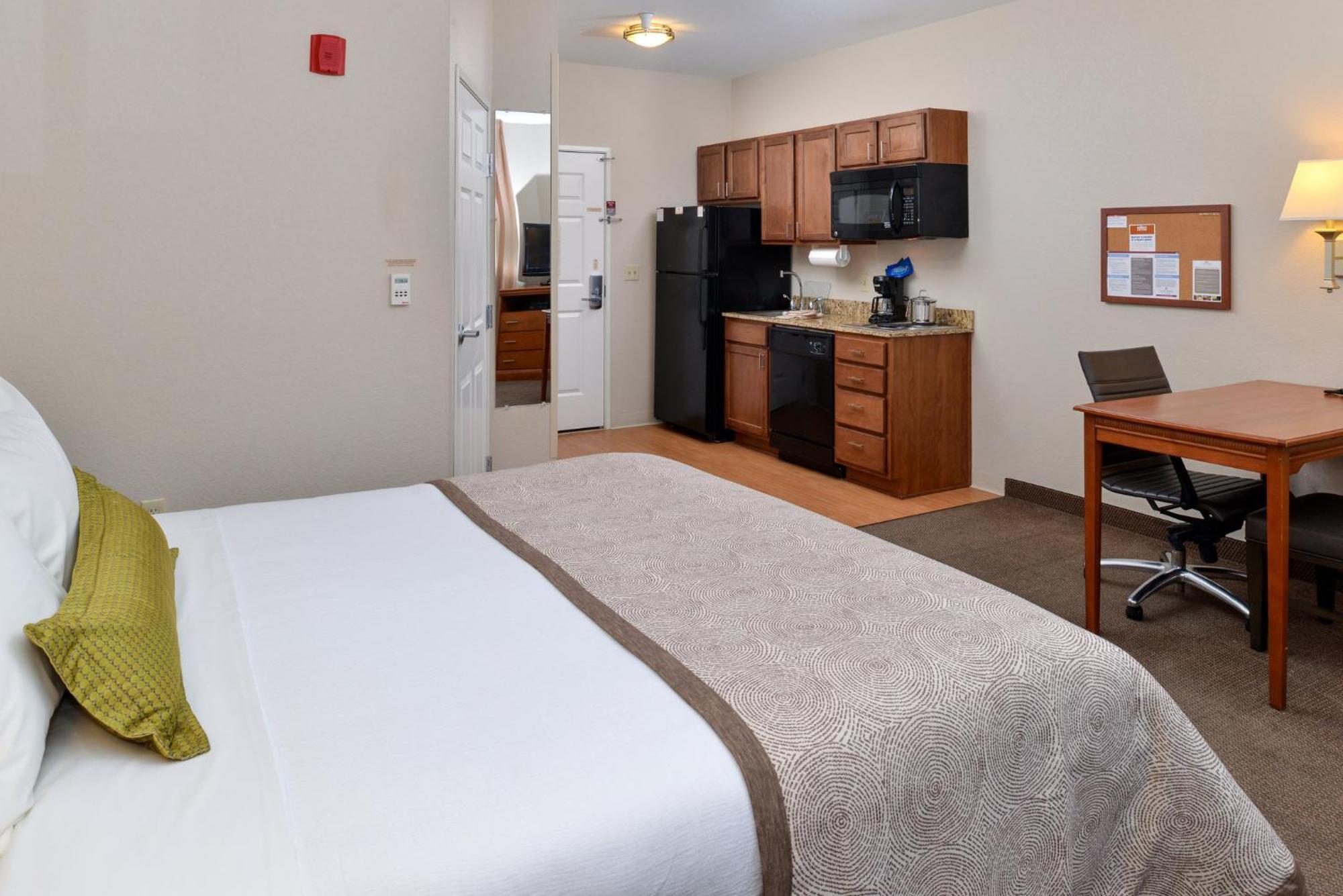 Candlewood Suites Turlock By Ihg Exterior foto